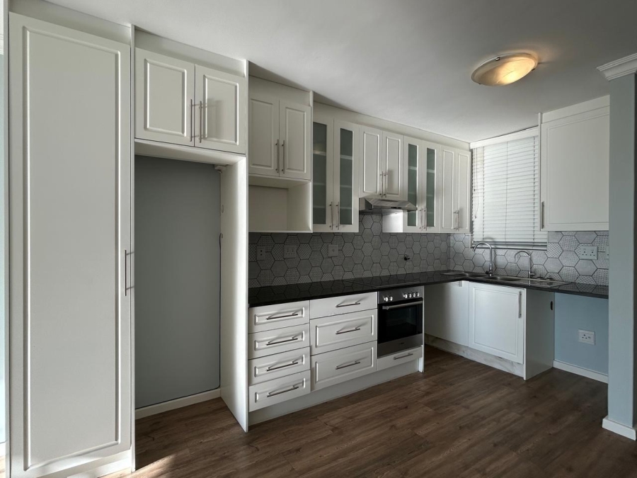 To Let 2 Bedroom Property for Rent in Royal Ascot Western Cape